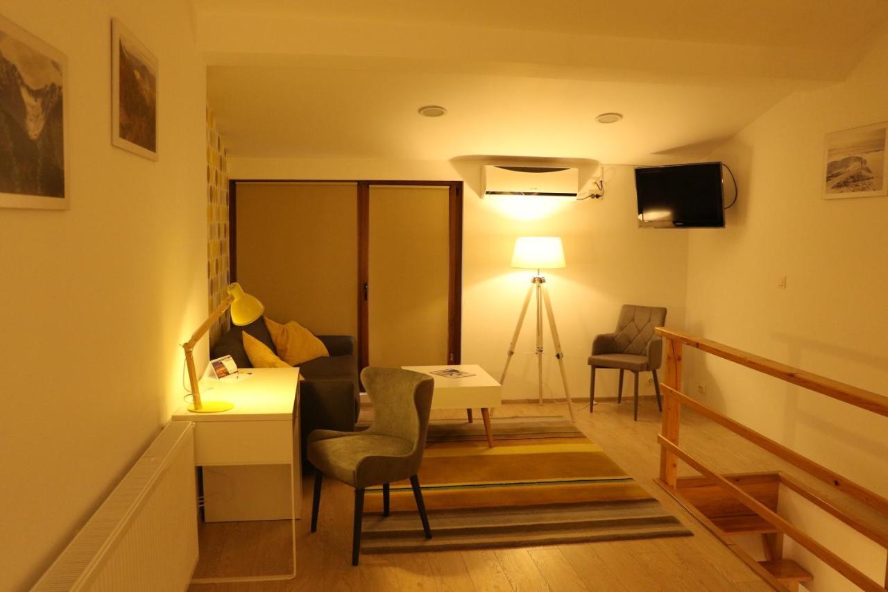 Villa Fagaras Cosy Flat Exterior foto